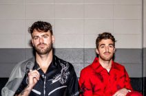 29 THE CHAINSMOKERS