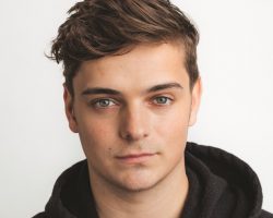MARTIN GARRIX DROPS FIRST MATERIAL AS AREA21 FOR OVER A YEAR, ‘HELP’: LISTEN