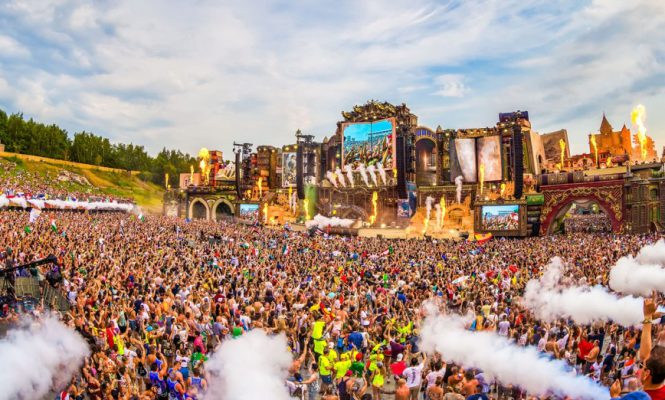 TOMORROWLAND LOCKS CARL COX, ADAM BEYER, MORE FOR FOUR-HOUR LIVE STREAM