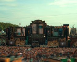 TOMORROWLAND SHARES SETS FROM DIGITAL FESTIVAL ON APPLE MUSIC